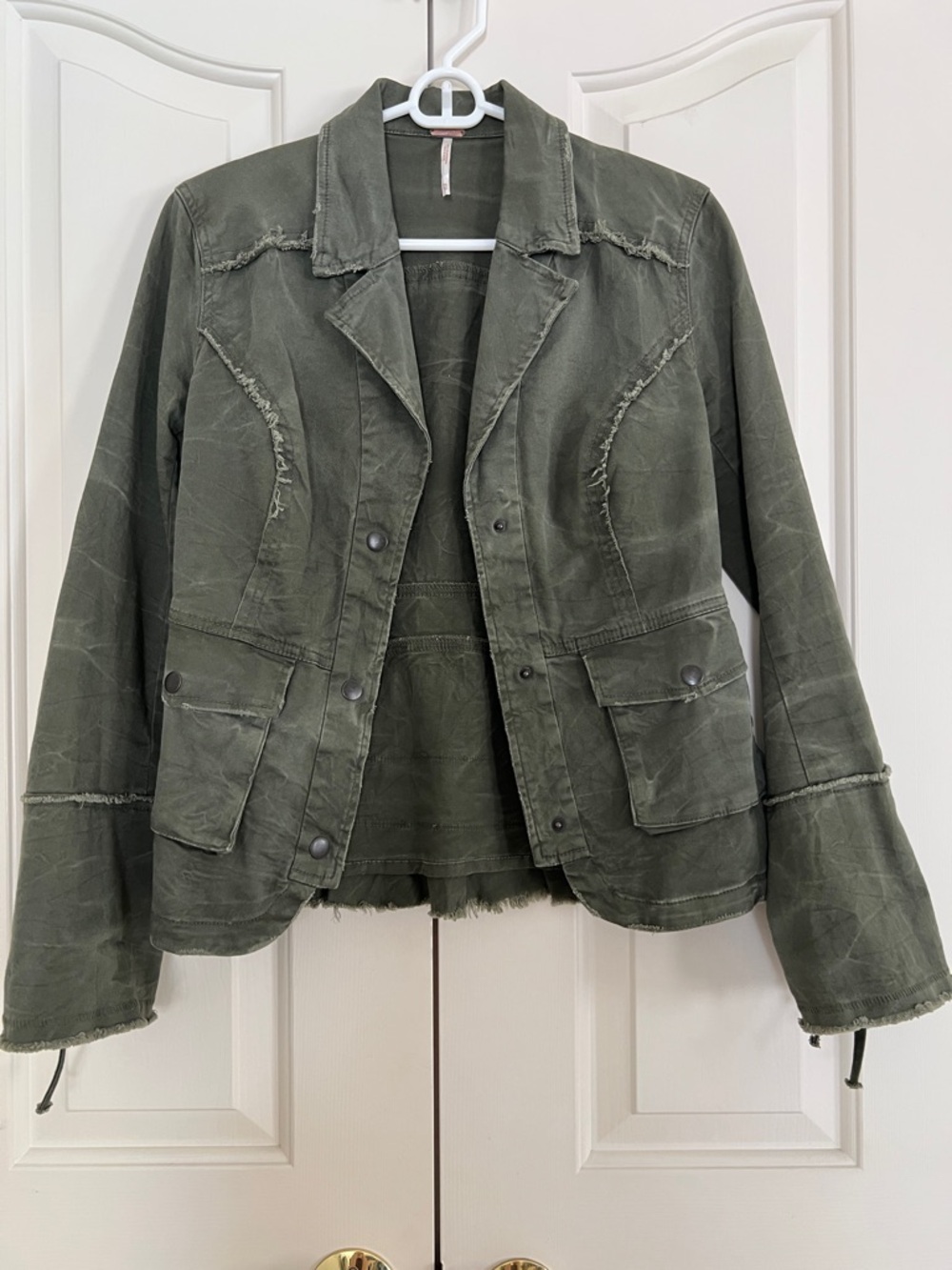 Free People Olive Utility Button-Front Jacket
Size XS